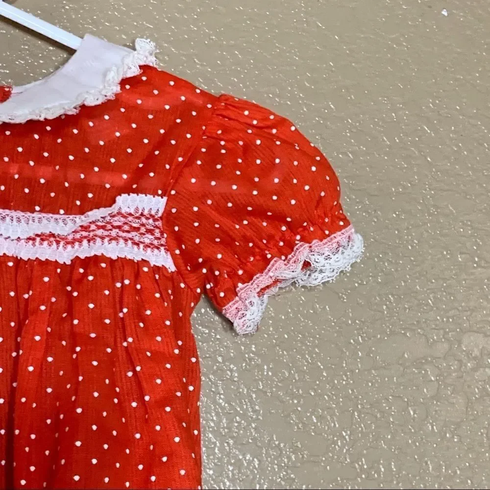 Vintage baby girl red and white polka dot dress‎